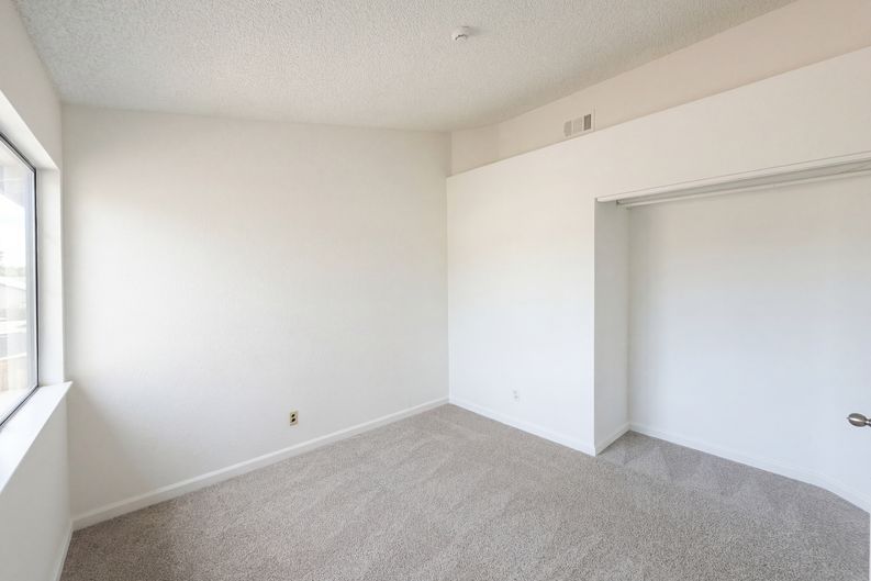 Photo 24 of 41 of 3607 Duffy Cir, North Las Vegas, NV