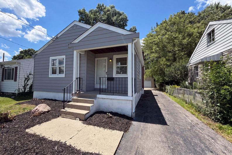 Photo 15 of 18 of 7425 Martin St, Cincinnati, OH