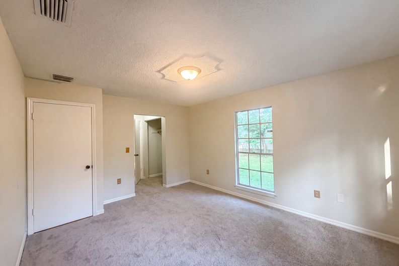 Photo 15 of 22 of 5750 NW 55th Ave, Ocala, FL