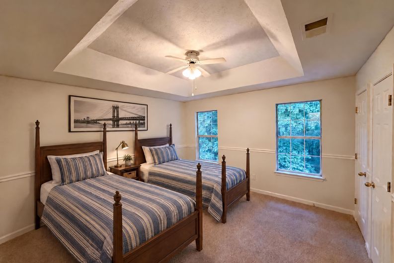 Photo 25 of 50 of 1800 Ivy Stone Ct, Buford, GA