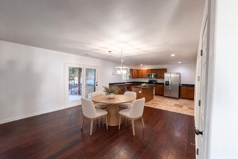 Photo 6 of 26 of 866 S 1580 W, Lehi, UT
