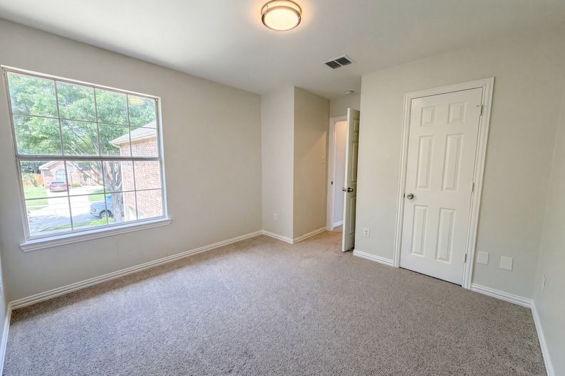 Photo 23 of 41 of 2211 Dana Dr, Flower Mound, TX
