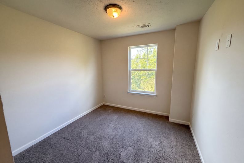 Photo 14 of 23 of 139 Ramsden Ave, La Vergne, TN