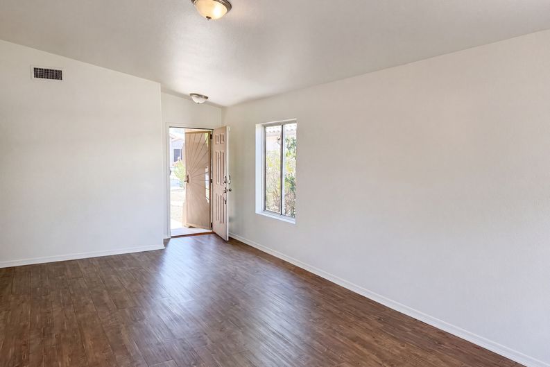 Photo 3 of 18 of 9103 N Palm Brook Dr, Tucson, AZ