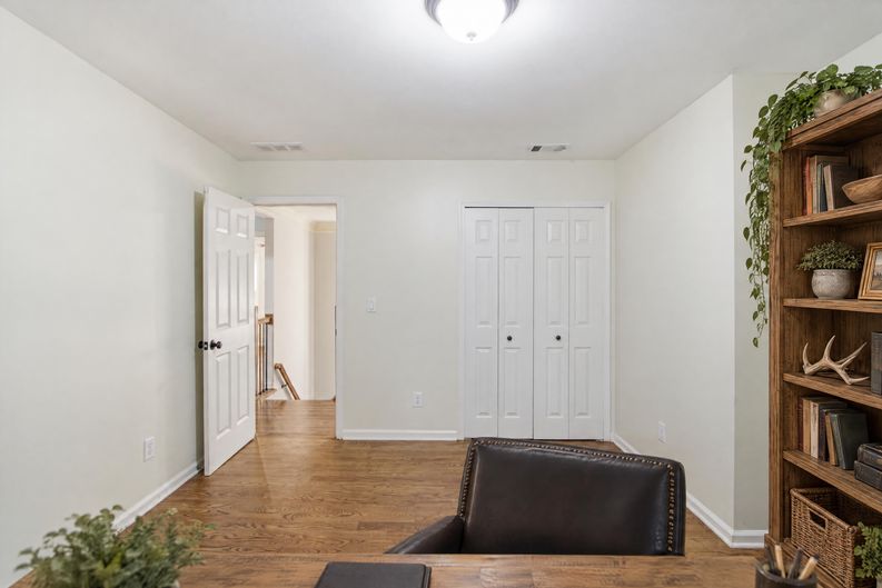 Photo 22 of 47 of 11715 Dunhill Place Dr, Johns Creek, GA