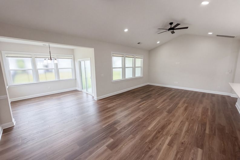 Photo 3 of 36 of 6109 Balham Ct, Charlotte, NC