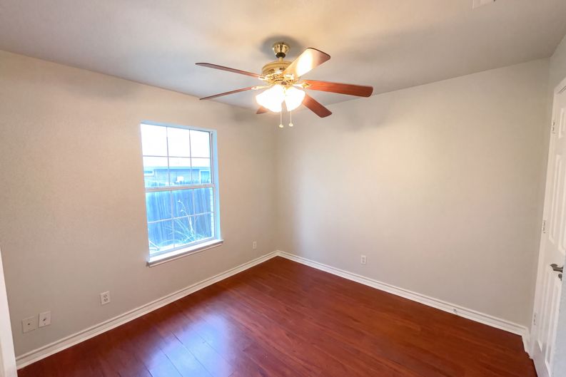 Photo 18 of 22 of 2106 Geneva St, Castroville, TX