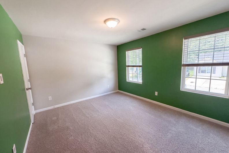Photo 8 of 29 of 719 Cannonsburg Dr, Duncan, SC