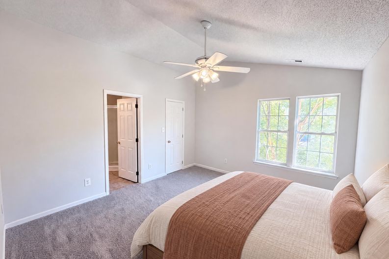 Photo 4 of 21 of 3016 Wyntree Ct, Matthews, NC