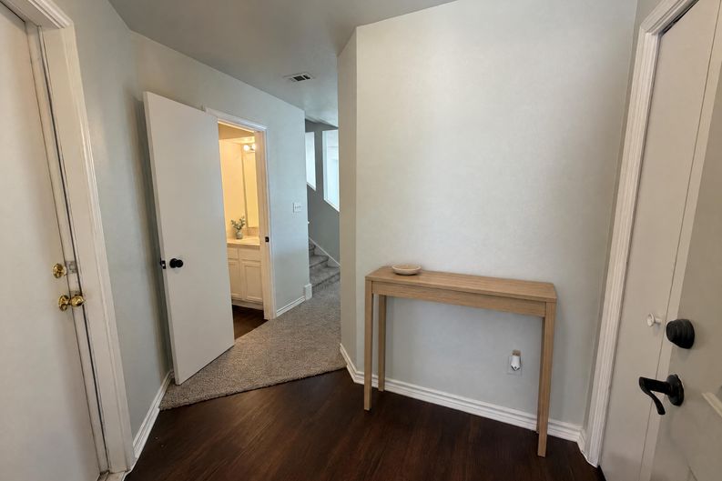 Photo 12 of 17 of 1555 Parkfield Cir, Round Rock, TX