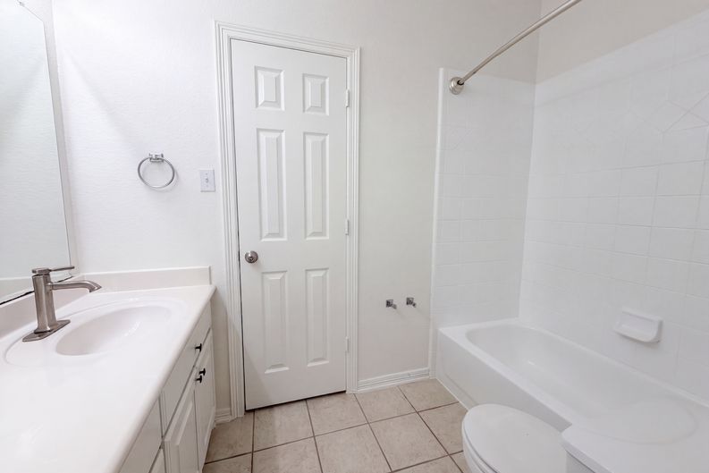 Photo 22 of 40 of 25719 Shady Spruce Ln, Katy, TX