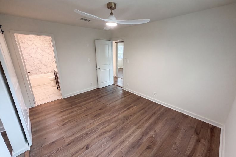 Photo 9 of 25 of 2225 Misty Ln SE, Smyrna, GA