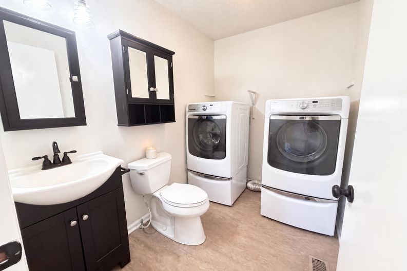 Photo 18 of 23 of 1819 Bourne Cir, Clarksville, TN