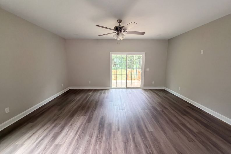 Photo 8 of 23 of 1120 Newnham Dr, Columbia, SC