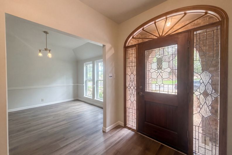 Photo 9 of 28 of 15626 Dove Meadow St, San Antonio, TX