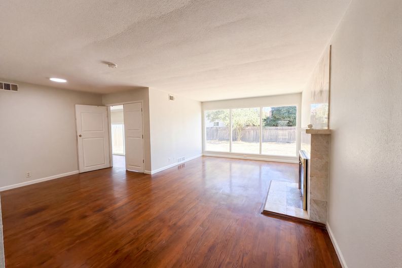 Photo 3 of 16 of 3020 Christina Ave, Stockton, CA