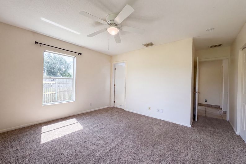 Photo 10 of 20 of 1418 S K St, Lake Worth Beach, FL