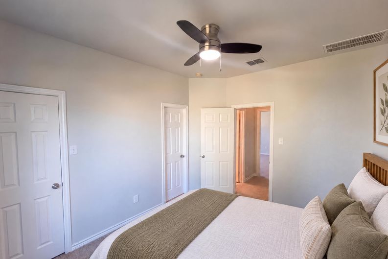 Photo 11 of 22 of 2309 Windsor Farms Dr, Denton, TX