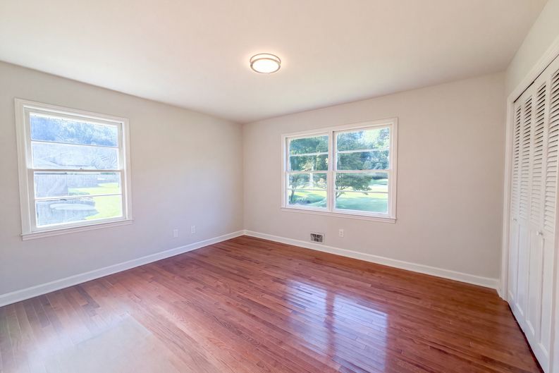Photo 16 of 34 of 3091 Beechwood Dr, Lithia Springs, GA