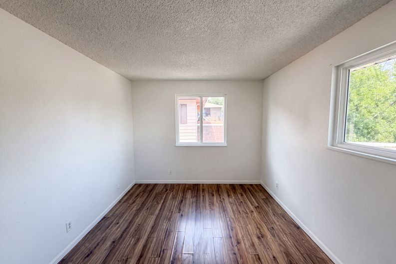 Photo 11 of 18 of 9867 Lane St, Thornton, CO