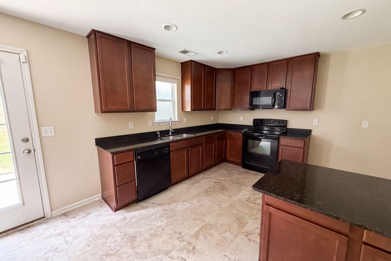 Photo 7 of 20 of 1066 Rabon Pond Dr, Columbia, SC
