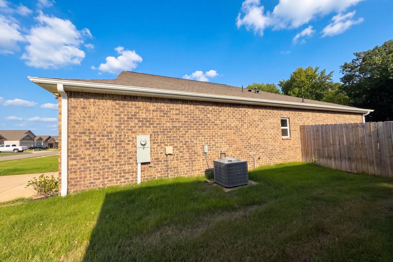 Photo 39 of 58 of 12898 Golden Hay Cir NW, Madison, AL