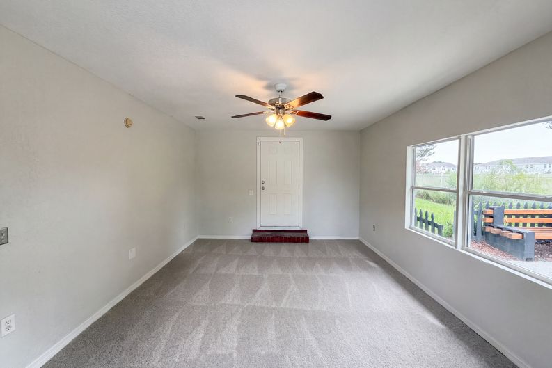 Photo 8 of 38 of 1721 Evergreen St, Kissimmee, FL