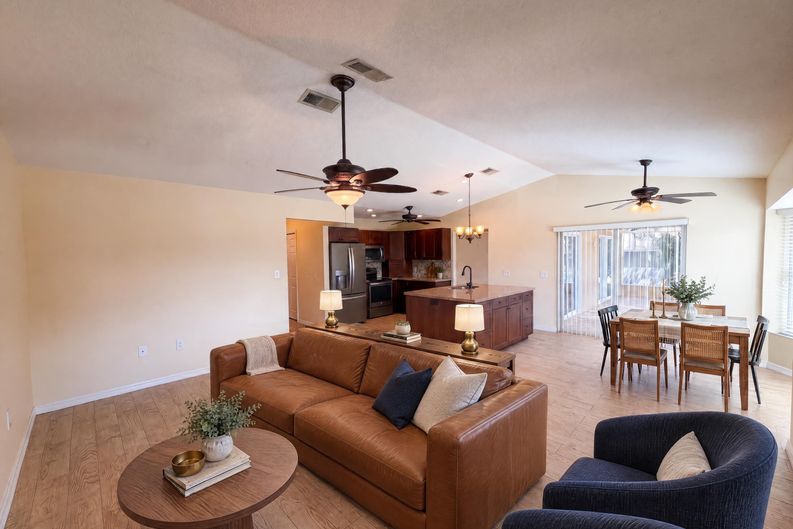Photo 10 of 44 of 4573 Bayridge Ct, Spring Hill, FL