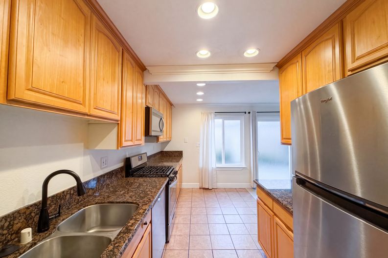 Photo 8 of 40 of 208 Touchstone Pl, West Sacramento, CA