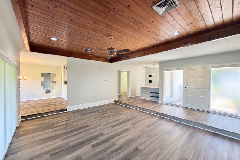 Photo 8 of 22 of 109 Tuxford Dr, Haines City, FL