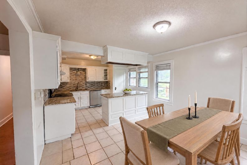Photo 14 of 21 of 11304 E 55th Ter, Raytown, MO