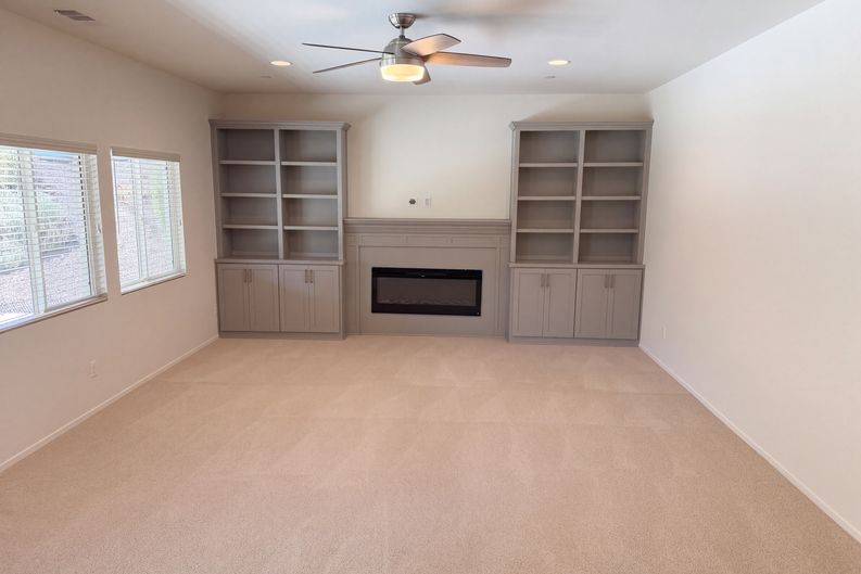 Photo 3 of 23 of 11382 Brewer Dr, Beaumont, CA