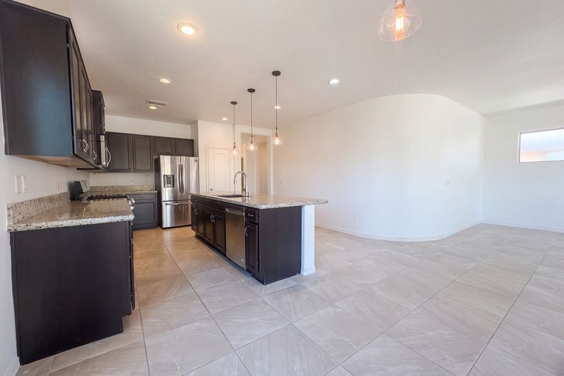 Photo 7 of 17 of 28321 N Cactus Flower Cir, San Tan Valley, AZ