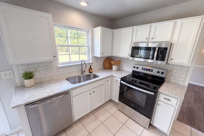 Photo 7 of 29 of 815 Southridge Dr, Monroe, NC