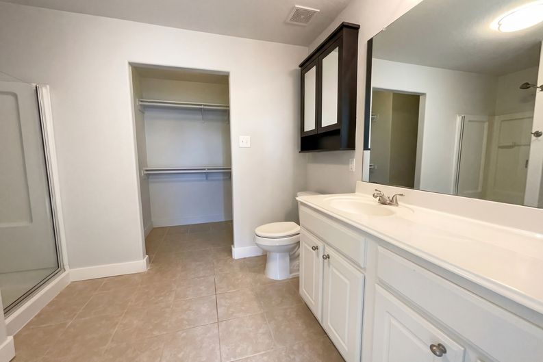 Photo 10 of 16 of 7015 Rosebud Hollow Ln, Richmond, TX