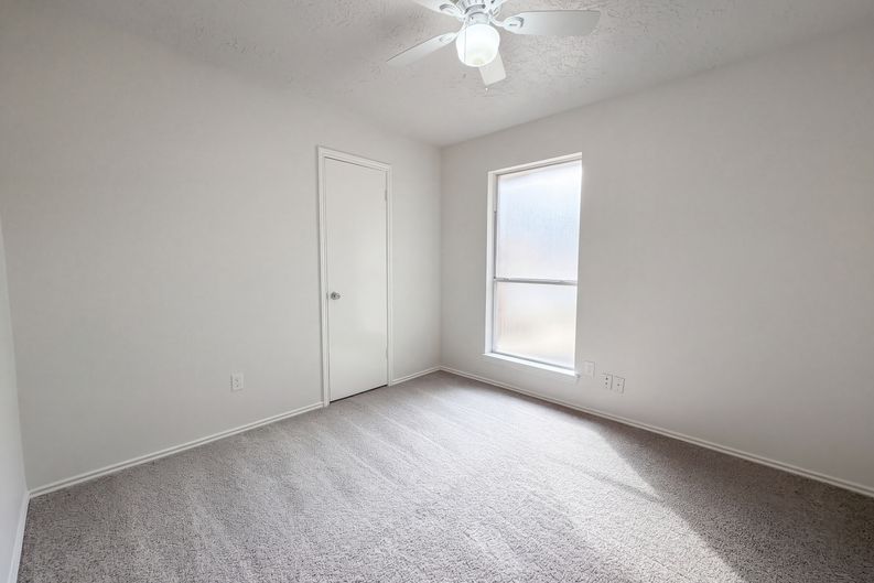 Photo 9 of 17 of 6315 Welles Fawn Cir, San Antonio, TX