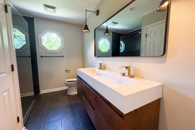 Photo 17 of 21 of 15130 Stonegreen Ln, Huntersville, NC