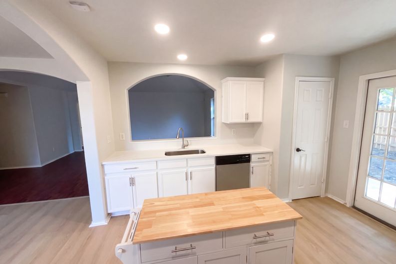 Photo 15 of 21 of 8222 Grissom Cir, San Antonio, TX
