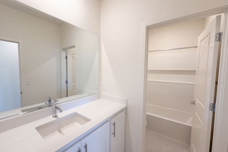 Photo 12 of 15 of 5440 Ironwood Ave, Tracy, CA
