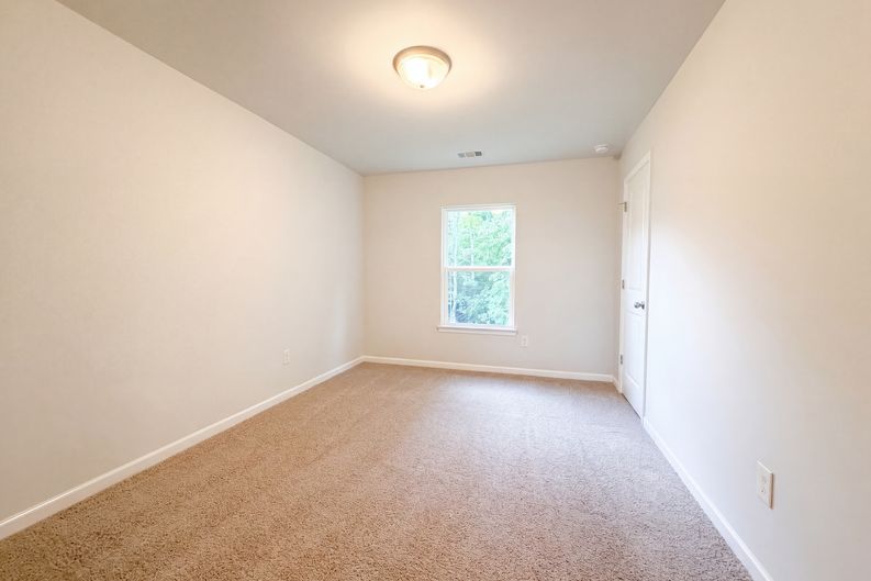 Photo 13 of 27 of 8618 Blair Ct, Douglasville, GA