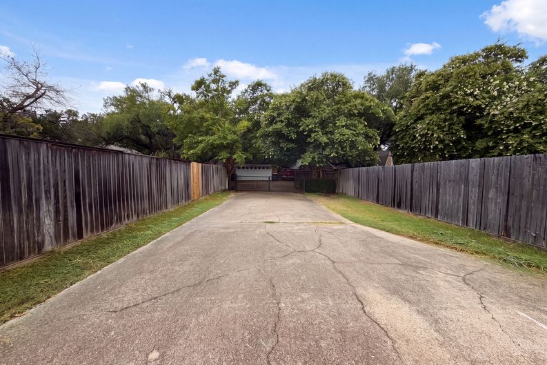 Photo 23 of 26 of 2717 Wickersham Dr, Temple, TX