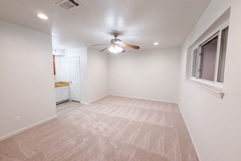 Photo 11 of 18 of 3206 Brookdale Ct, Deer Park, TX