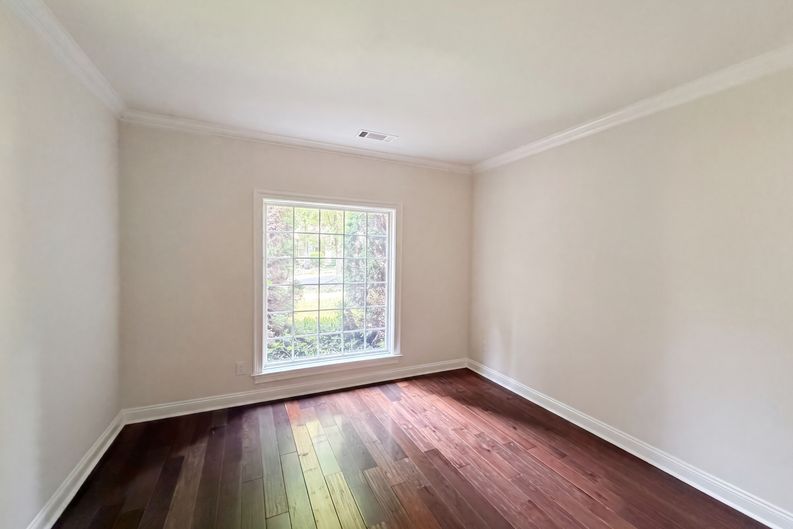 Photo 15 of 23 of 6420 Torrence Trace Dr, Huntersville, NC