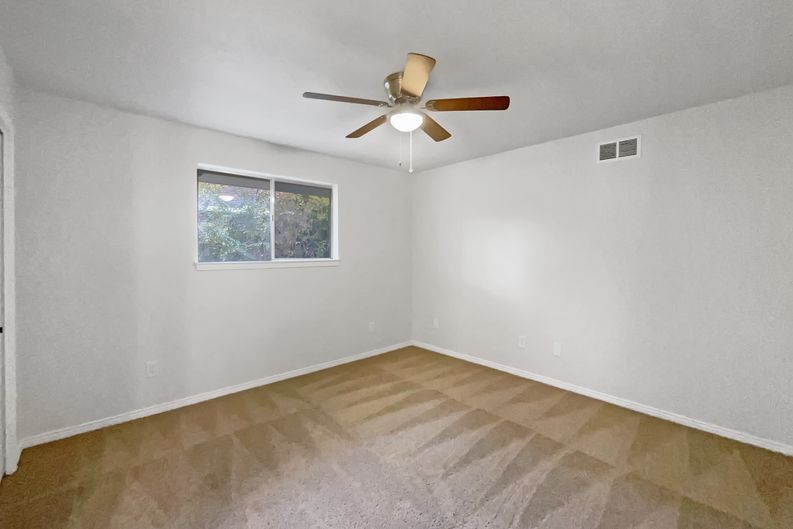 Photo 4 of 25 of 203 Westpark Dr S, McKinney, TX