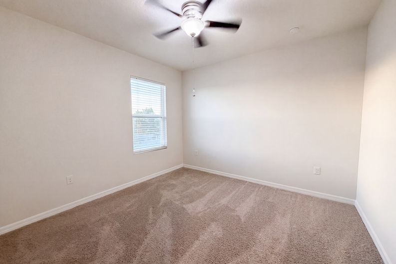 Photo 21 of 30 of 16805 Trite Bend St, Wimauma, FL