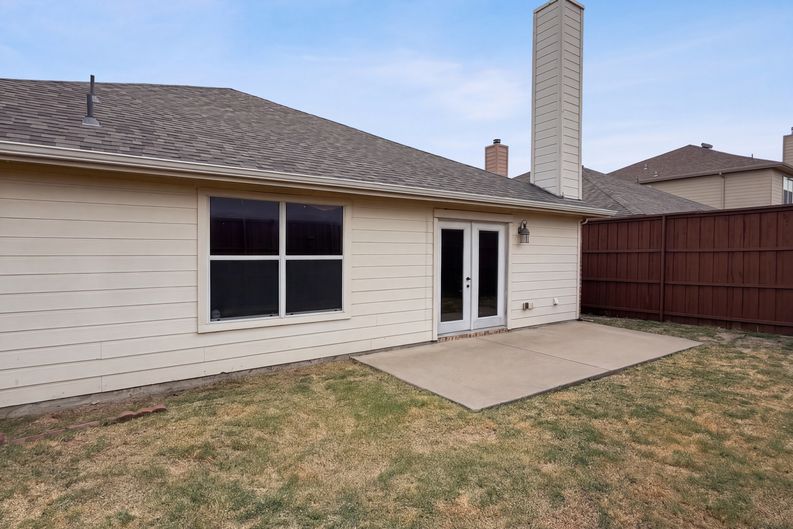 Photo 13 of 14 of 14609 Little Anne Dr, Little Elm, TX