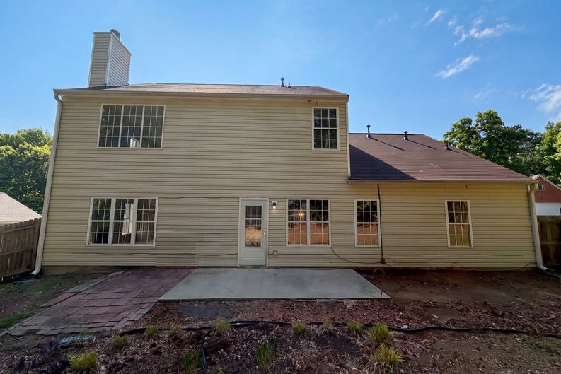 Photo 5 of 55 of 835 Shadow Lake Dr, Lithonia, GA