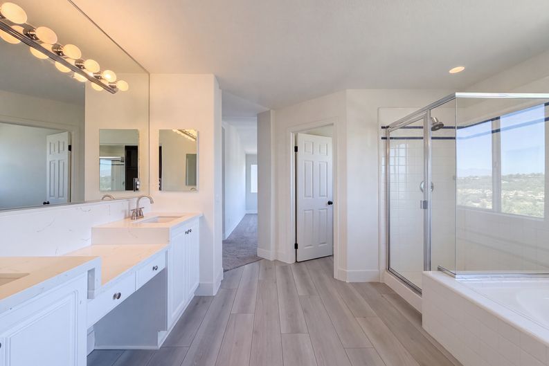 Photo 18 of 25 of 27920 Periwinkle Ln, Valencia, CA