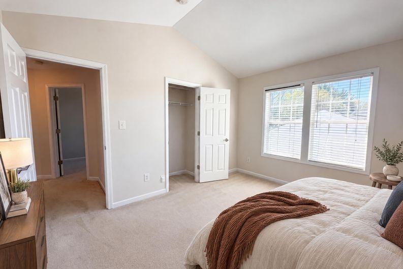 Photo 11 of 22 of 10526 Glory Meadow Ct, Charlotte, NC