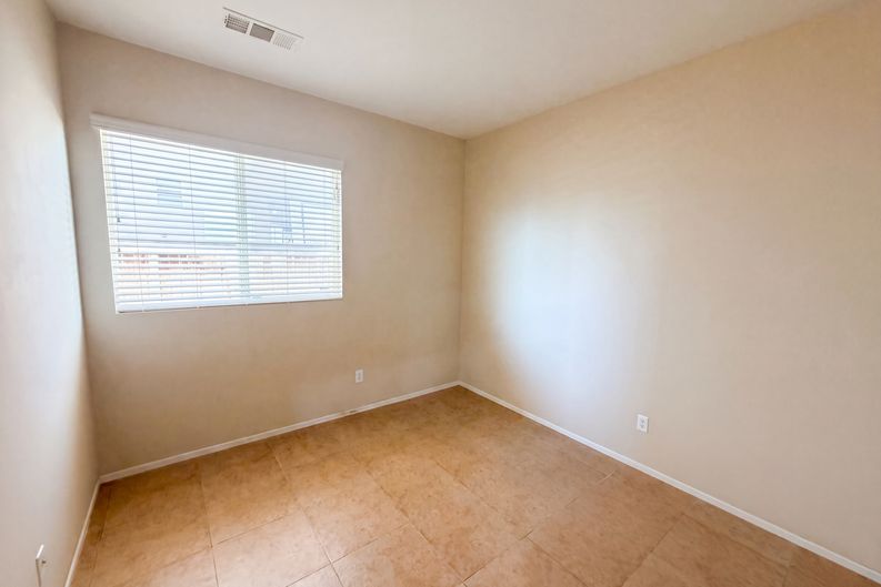 Photo 15 of 33 of 12783 Brandon St, Victorville, CA